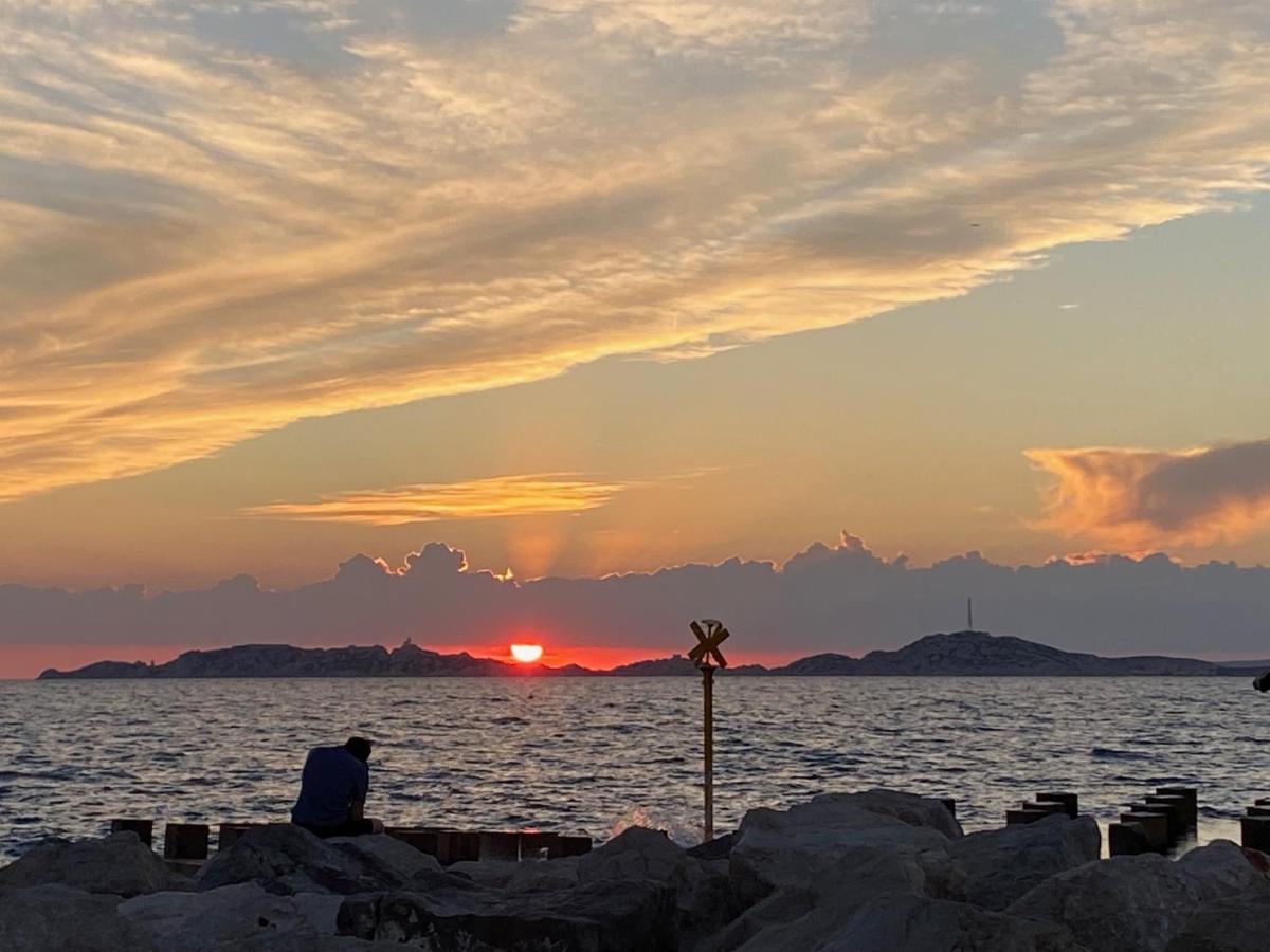 Sun Escape, Appart Renove Climatise 3 Pieces 4-6 Pers, 350M De La Plage Marsilya Dış mekan fotoğraf